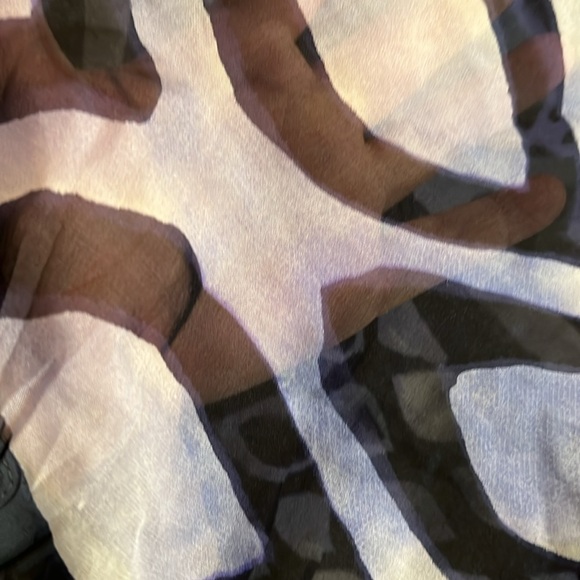 Ladies top - Picture 5 of 5